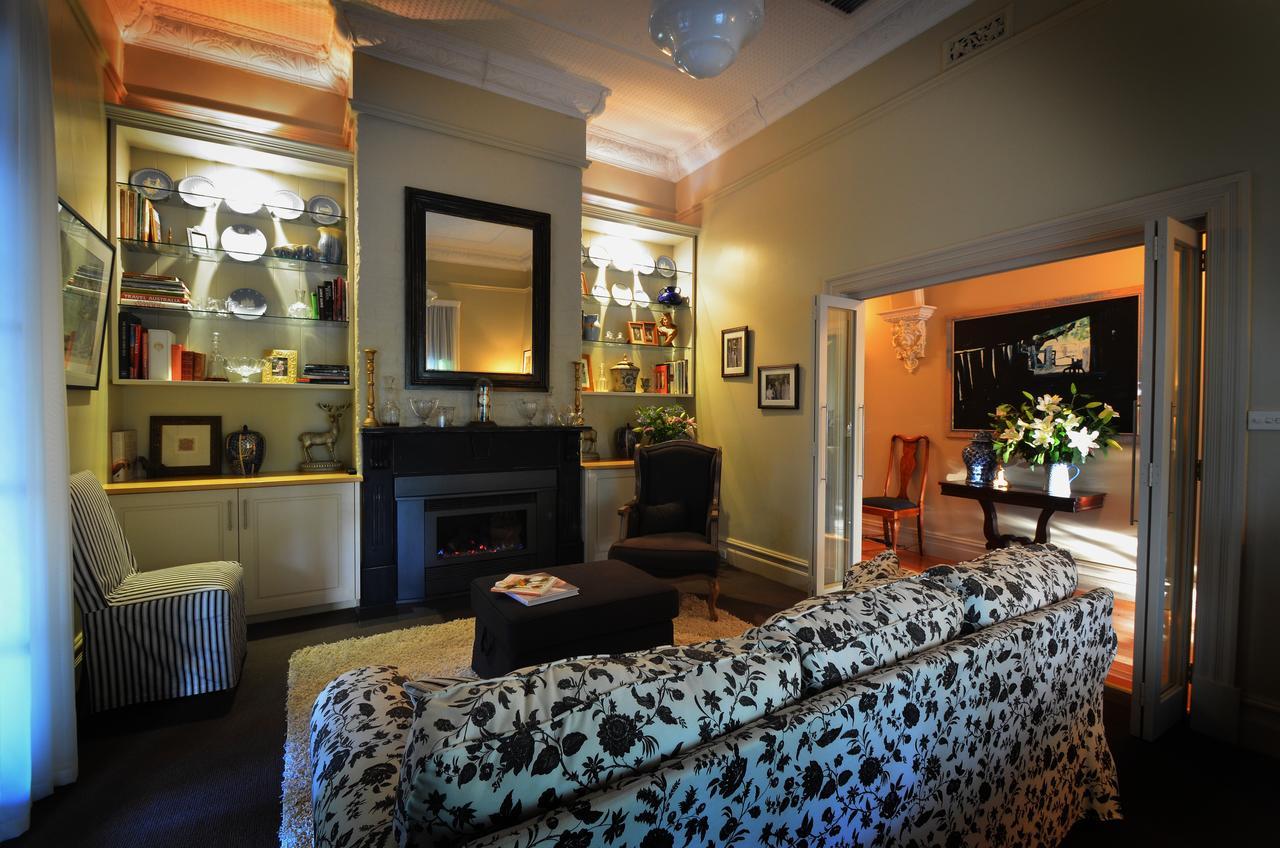 Clement House Bed & Breakfast เบแนลลา ภายนอก รูปภาพ